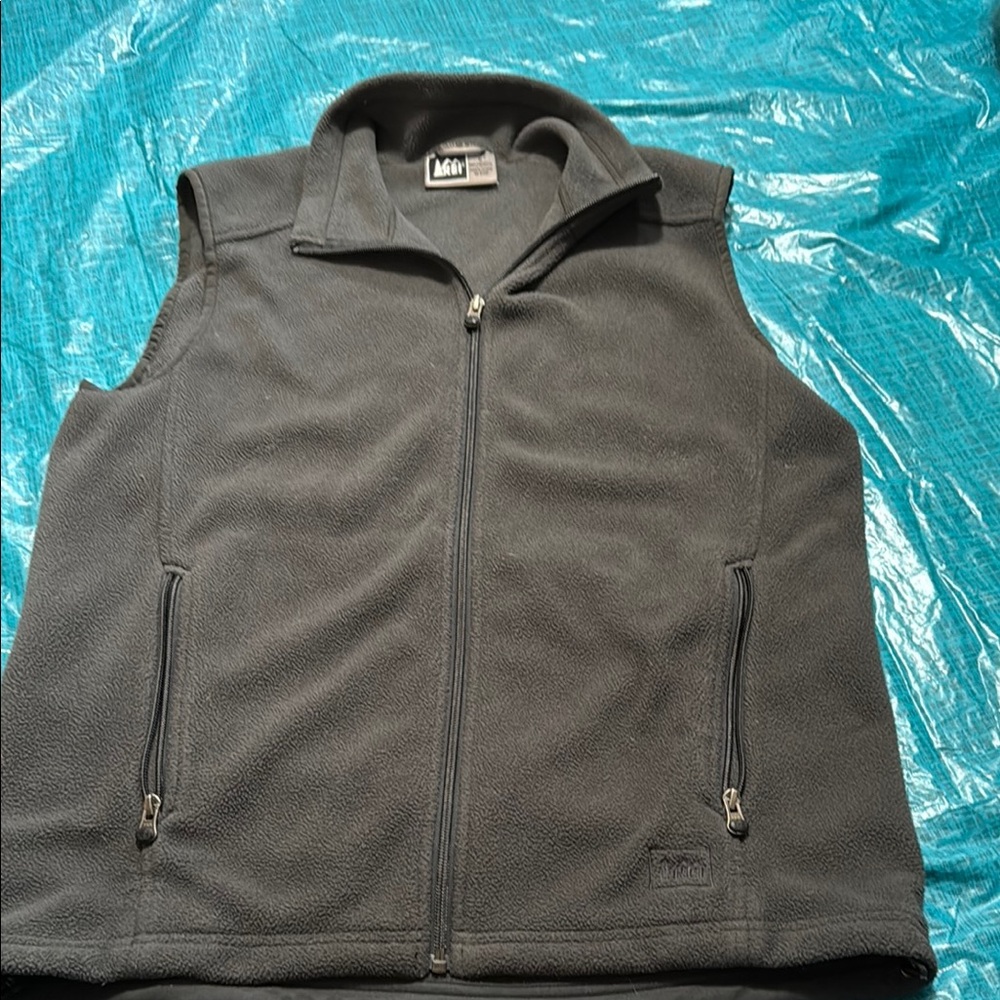 REI Gray Outdoor Vest Soft Fleece Sleeveless
